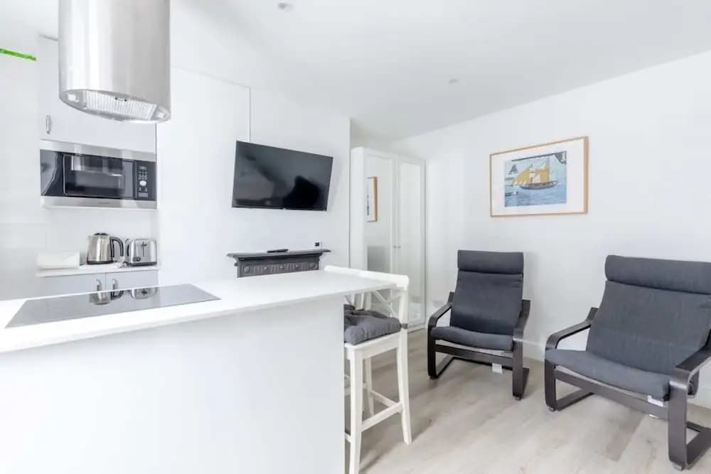 Sleek & Well-connected Studio Flat Archway! - photo 2