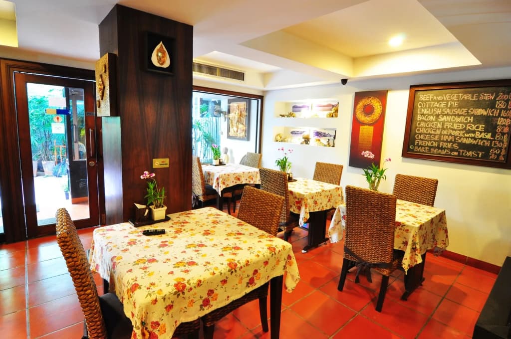 Baan Sukhumvit Soi 20 - photo 14