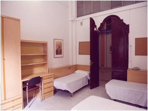 Barcelona Riders Hostel - photo 4