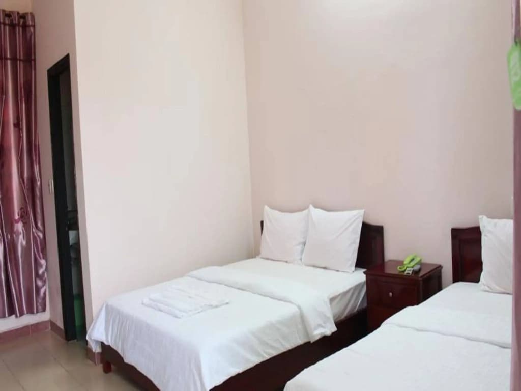 Ngoi Nha Xanh - photo 3
