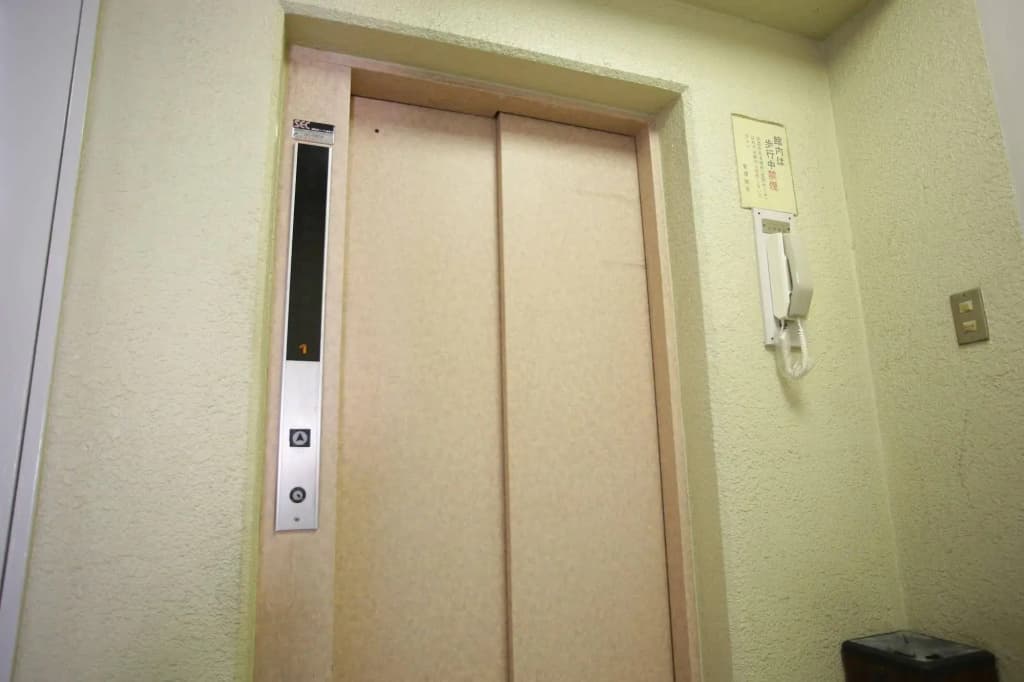 Castle Apartment Nezu - photo 10
