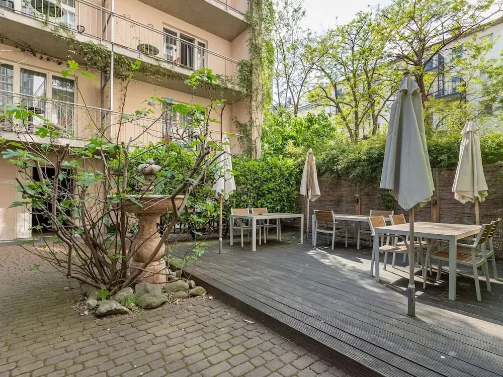 Schoenhouse Berlin City Street - photo 17
