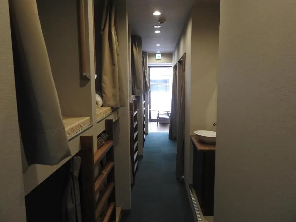 bnb+ Secret Base Mejiro - Hostel - photo 3