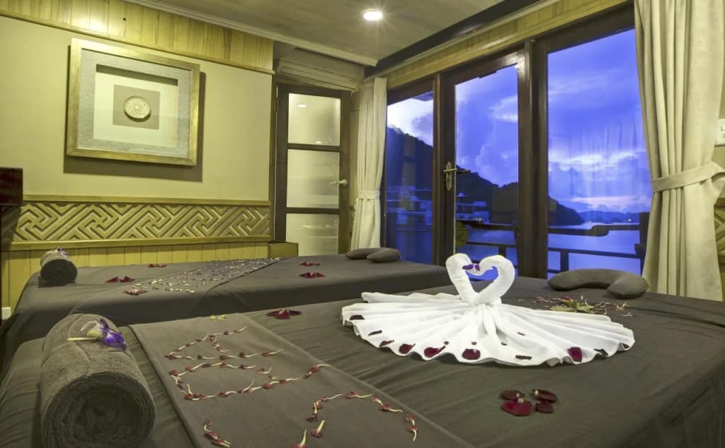 Pelican Halong Cruise - photo 2