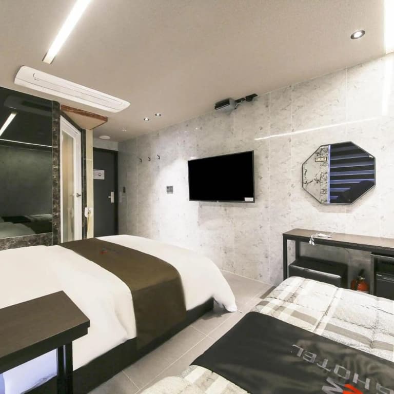 MG Hotel Jonggak - photo 27
