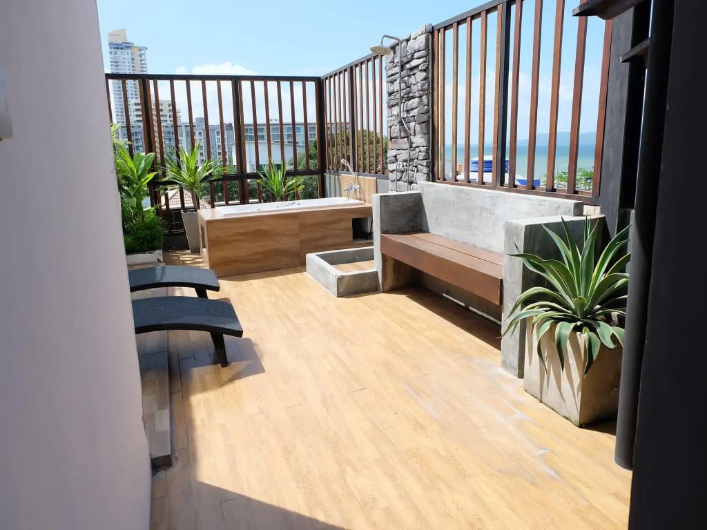 5ive Beach House Hotel - photo 7