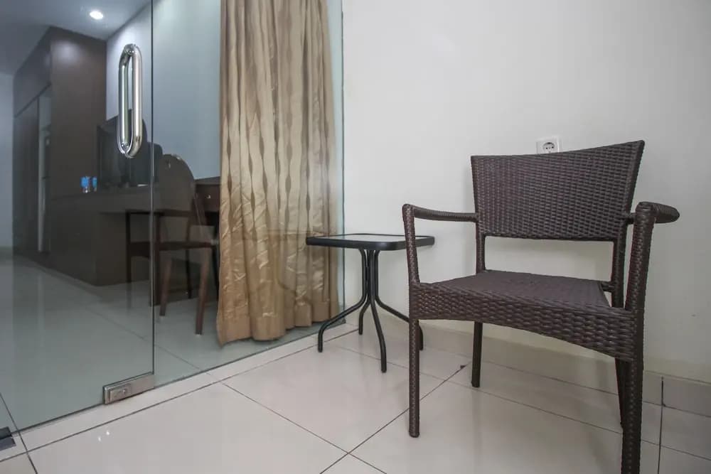 Airy Kuningan Karet Pedurenan 41 Jakarta - photo 5