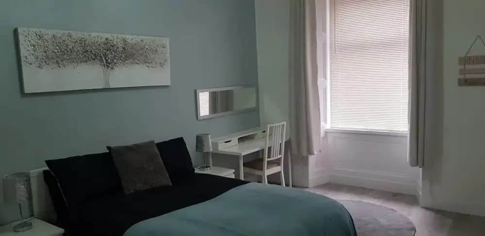 Impeccable 2-bed Apartment - photo 5