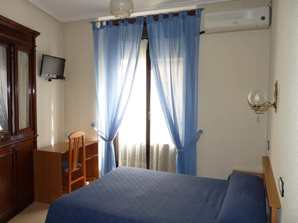 Hostal Fernandez - photo 4