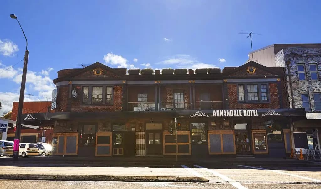 Annandale Hotel - photo 1