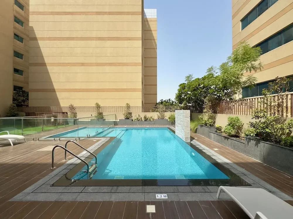 Brand New Stylish Unit near Circle Mall - photo 14