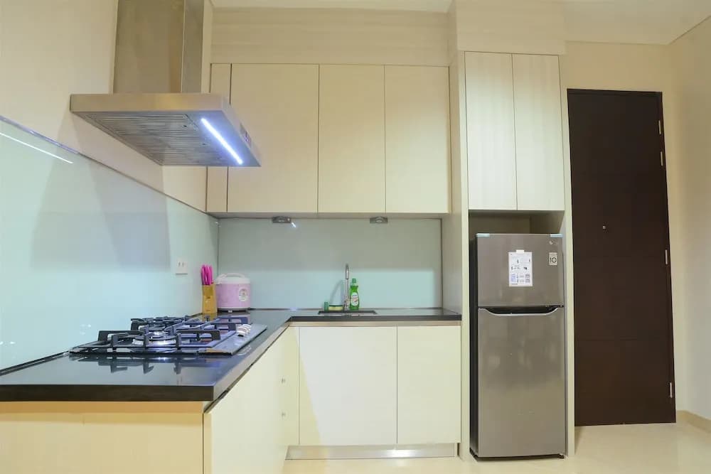 Elegant Four Winds Apartment with Infinity Pool Facility - photo 20
