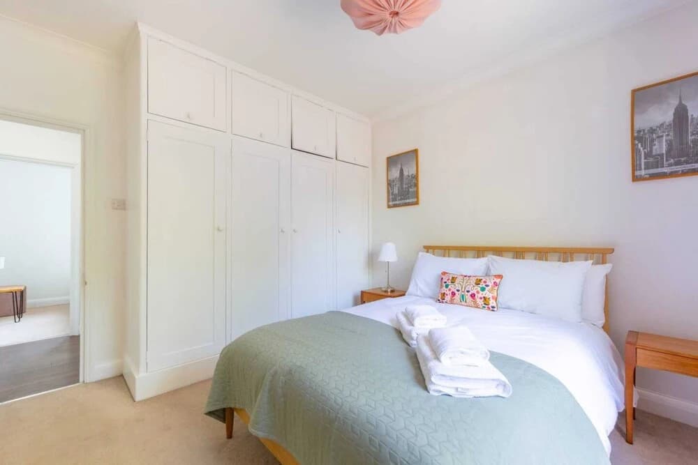Charming & Central 2BD Flat - Islington - photo 6