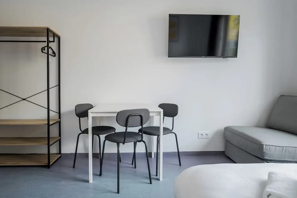 Apartmenthaus Berlin Neukölln - photo 3