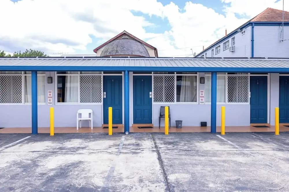 Windsor Heritage Motel - photo 33