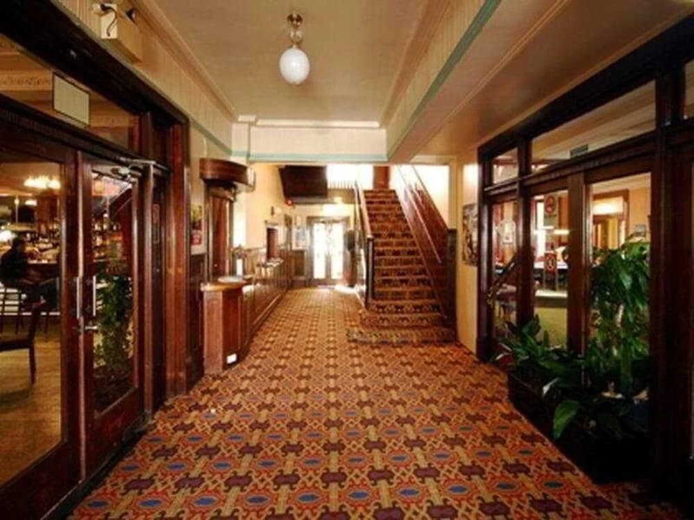 Gearin Hotel - photo 5