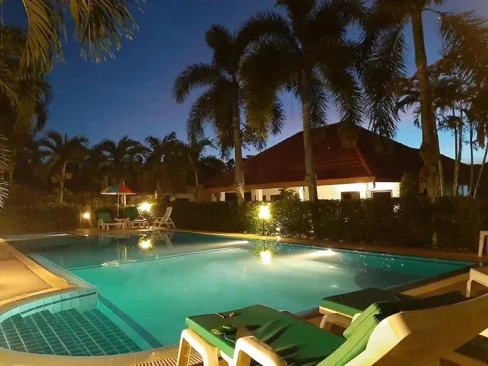 Smile House & Pool - photo 24