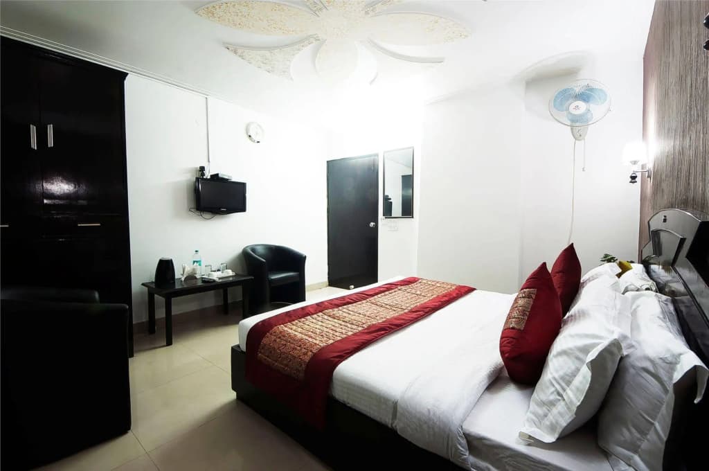 Airport Hotel Noratan - photo 4