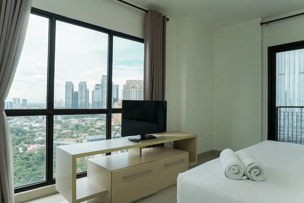 Modern Style 2BR at Tamansari Semanggi Apartment - photo 4