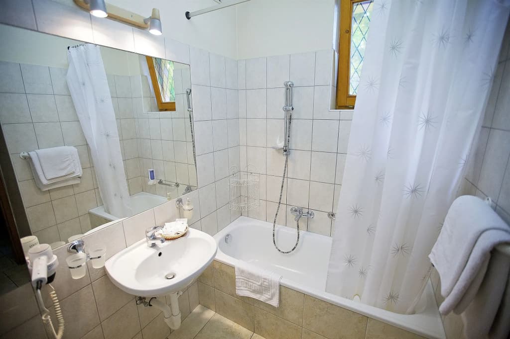Gold Apartments - photo 10