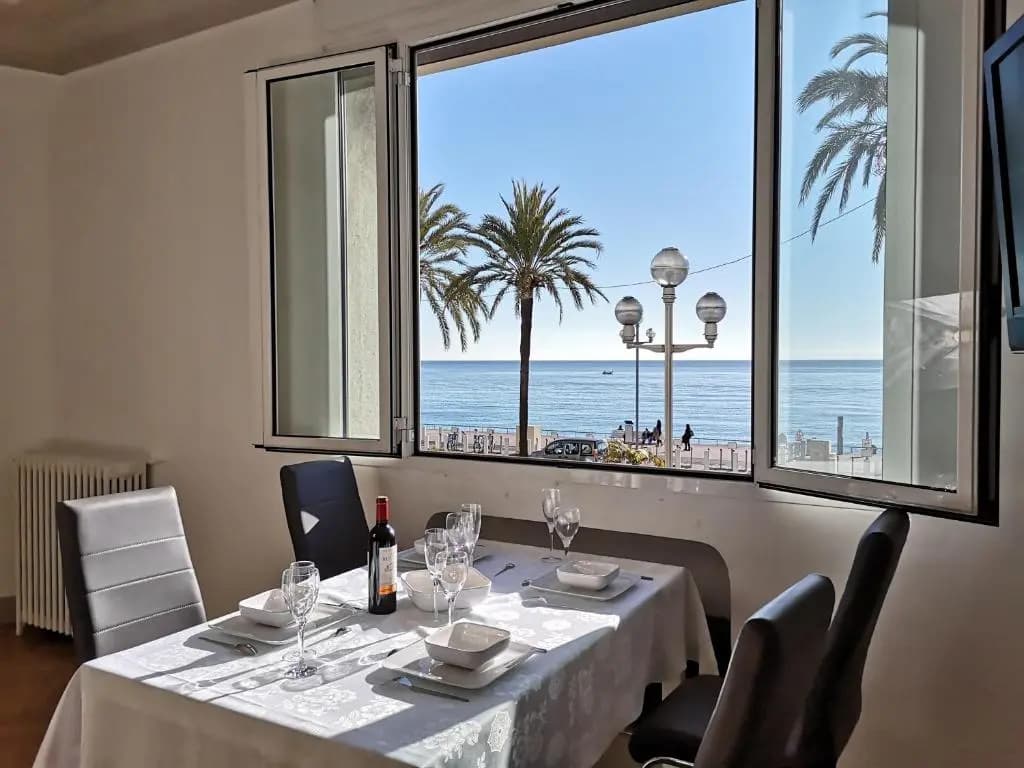 Fantastic view 2 ch + 2 SDB, 86m², Sea front - photo 11
