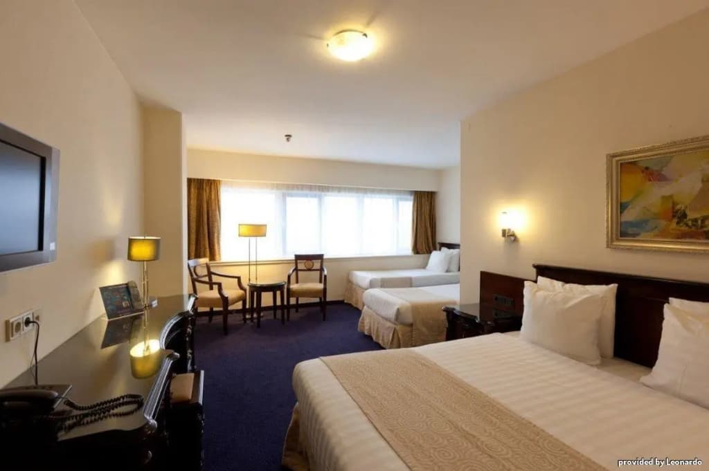 XO Hotels Blue Tower - photo 4