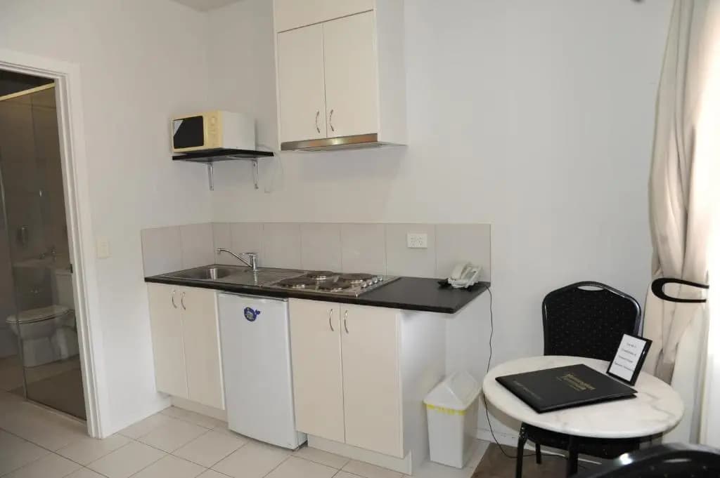 Norwood House Motel & Reception Centre - photo 12