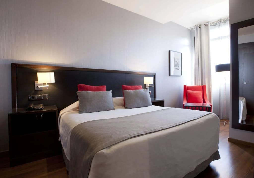 Suites Center Barcelona - photo 3