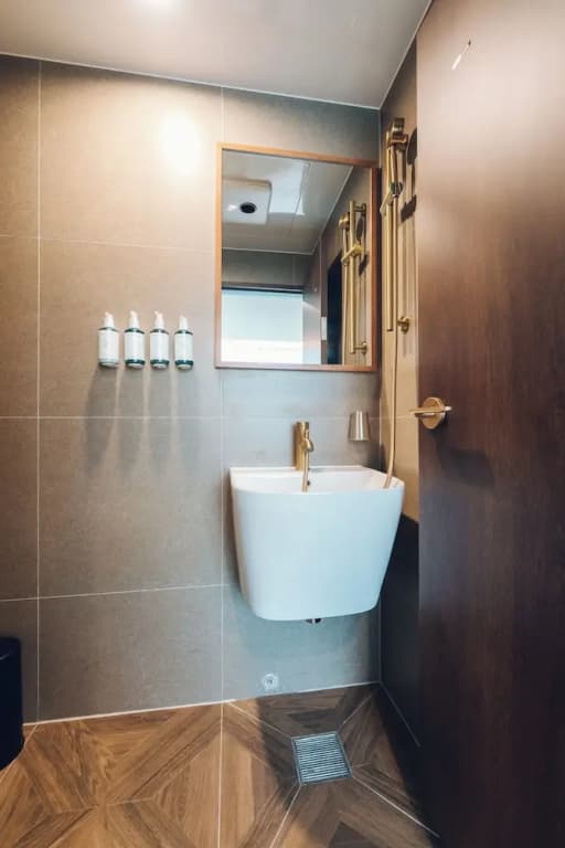 Monthliv Gwangjang Market Hotel Stay - photo 26
