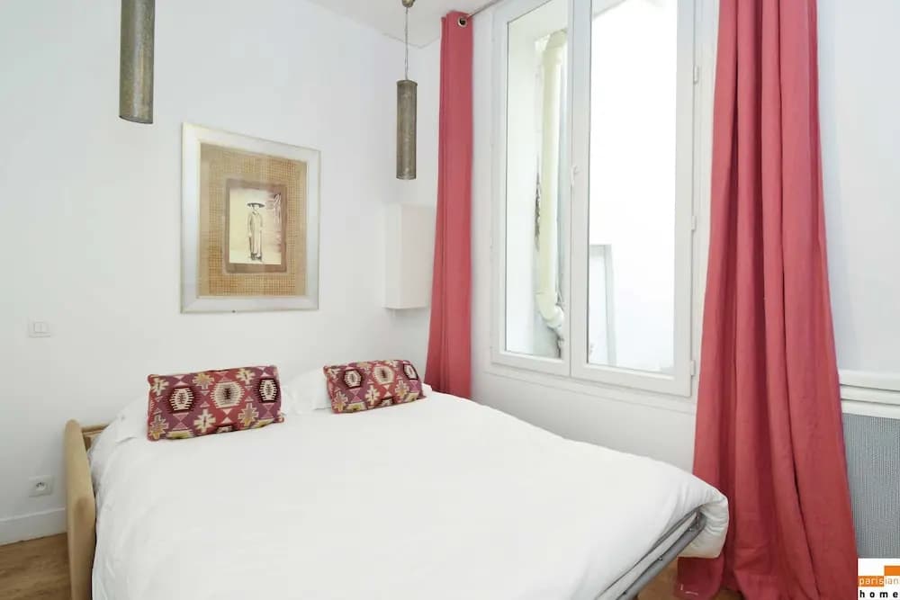 S02199 - Pretty Studio for 2 People in the Heart of the Montorgueil Neighborhood - photo 3