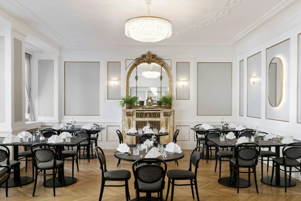 Hotel Astoria Vienna, Curio Collection by Hilton - photo 26