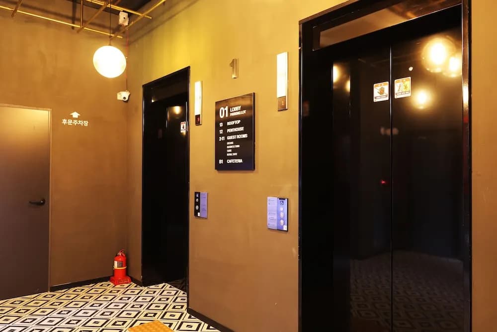 Cheonho Aria Hotel - photo 13