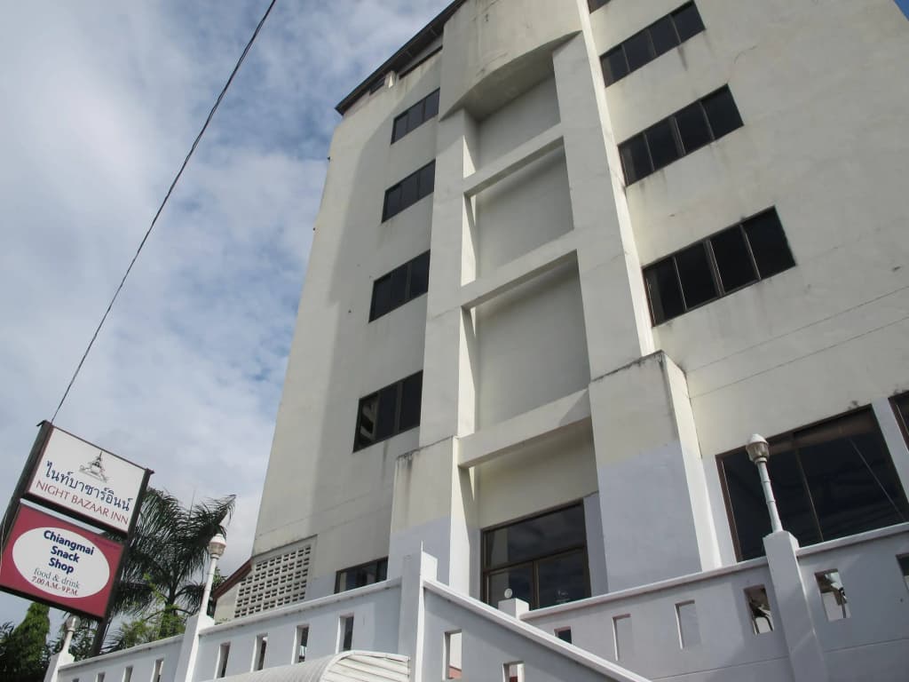 NightBazaar Inn Hotel - photo 1
