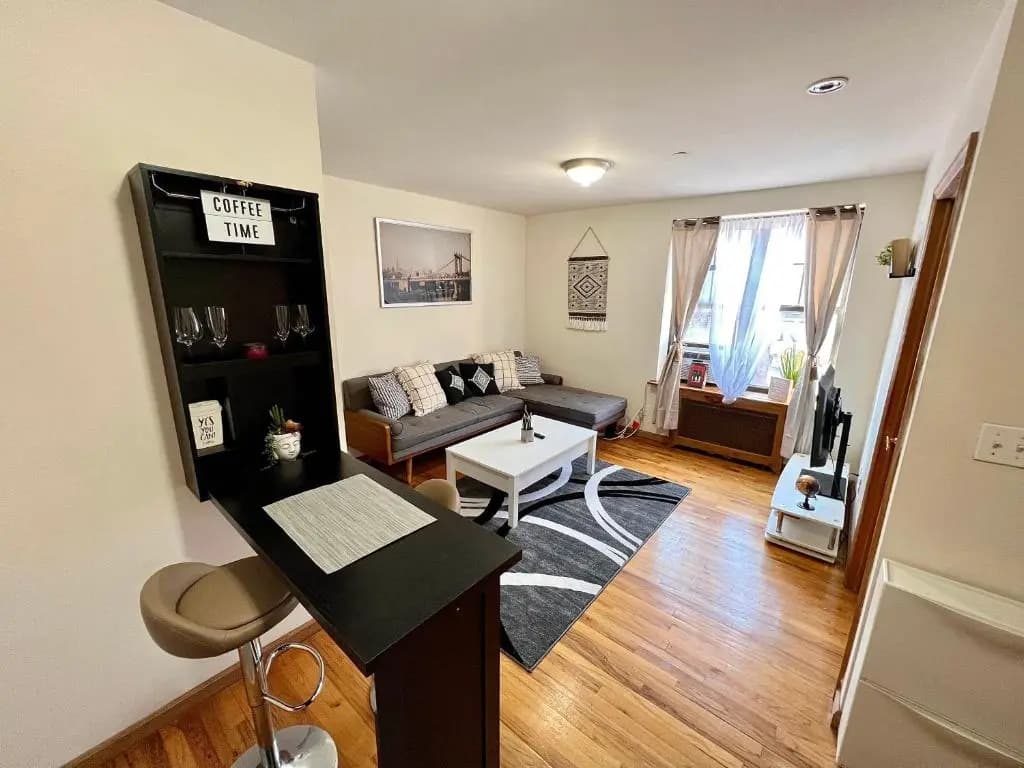 Entire Apartment near Times Square - photo 8
