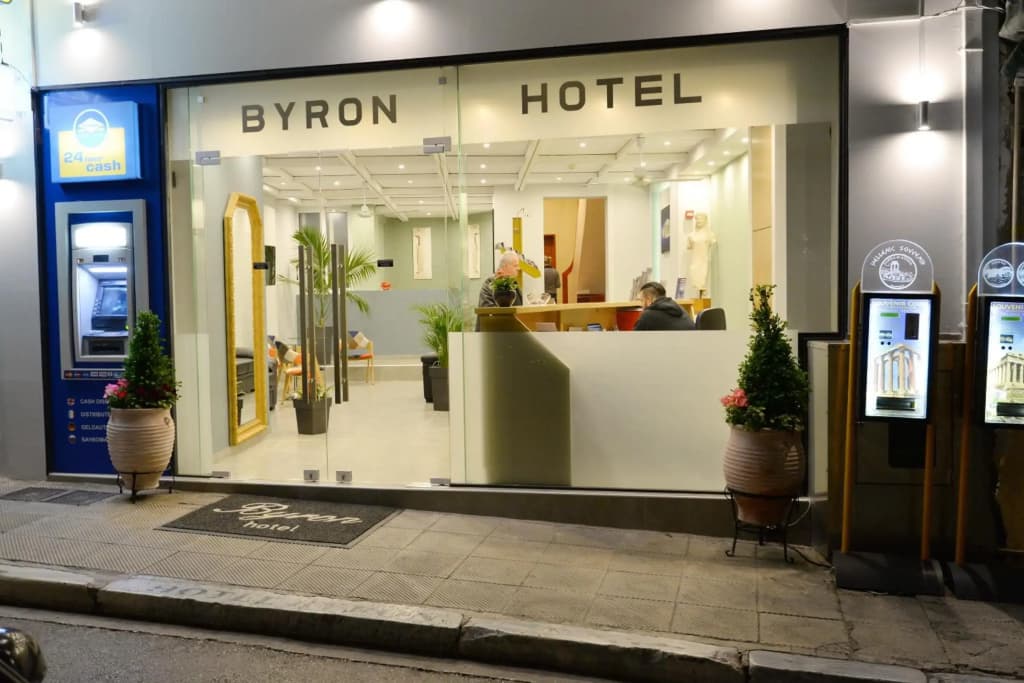 Byron Hotel - photo 1