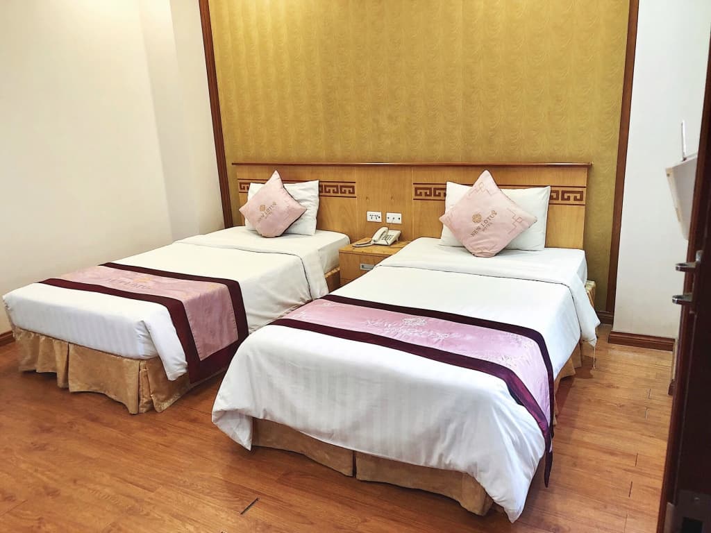 New Lotus Hotel - photo 4