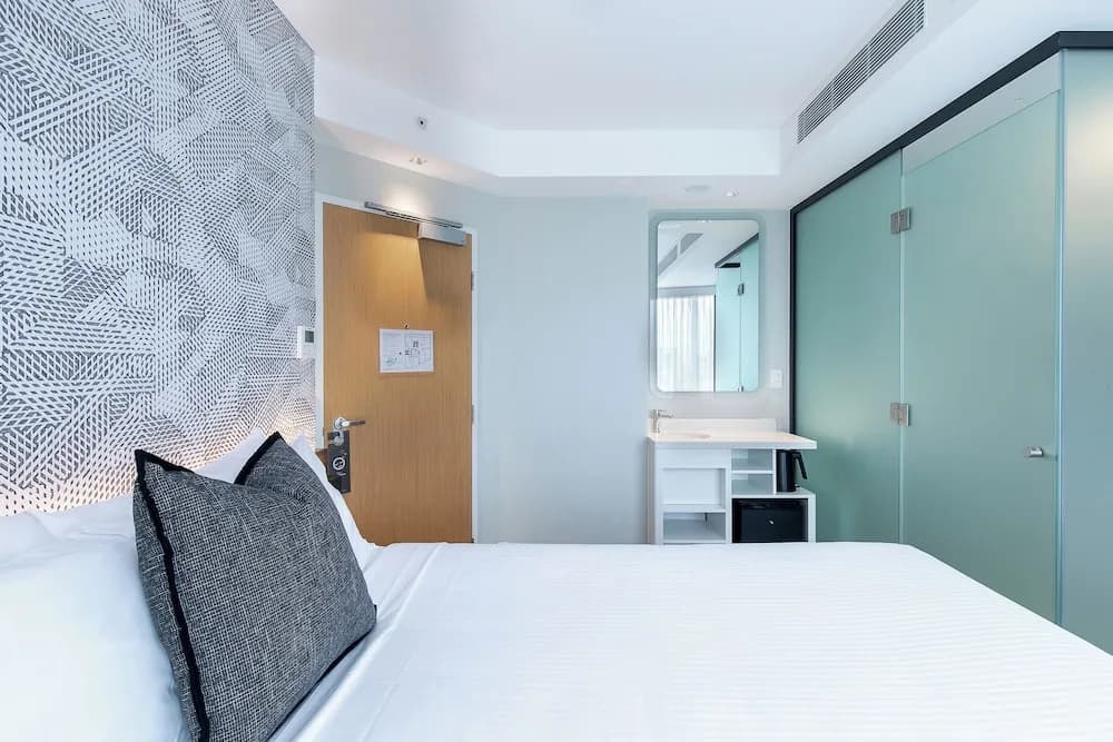 Kith Hotel Darling Harbour - photo 21
