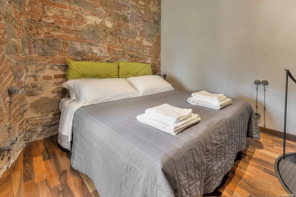 Stone Walls Deluxe - photo 1