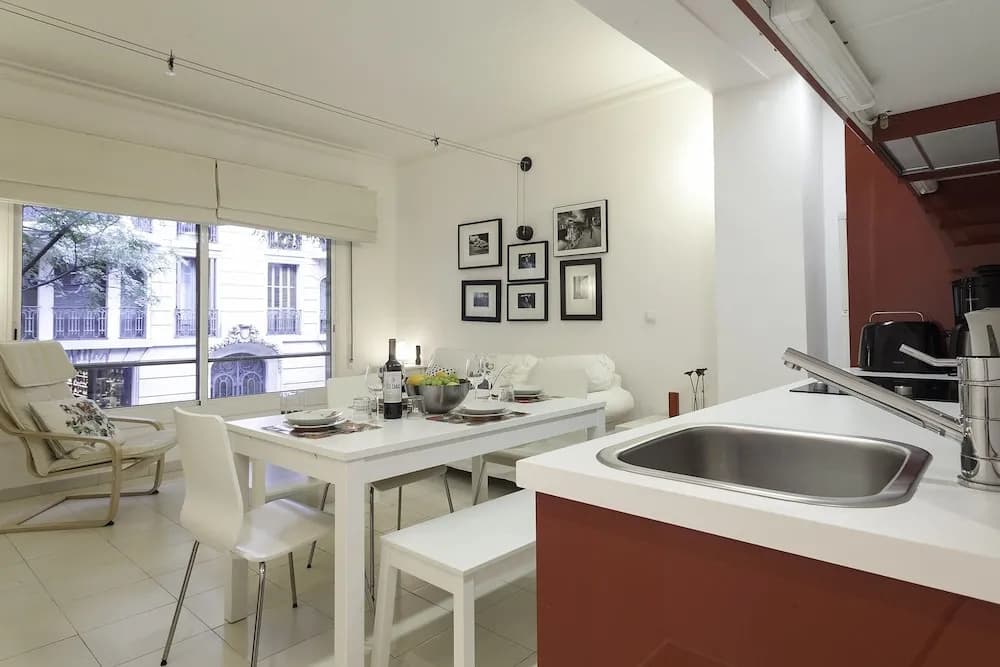 Blanc Apartment - photo 3