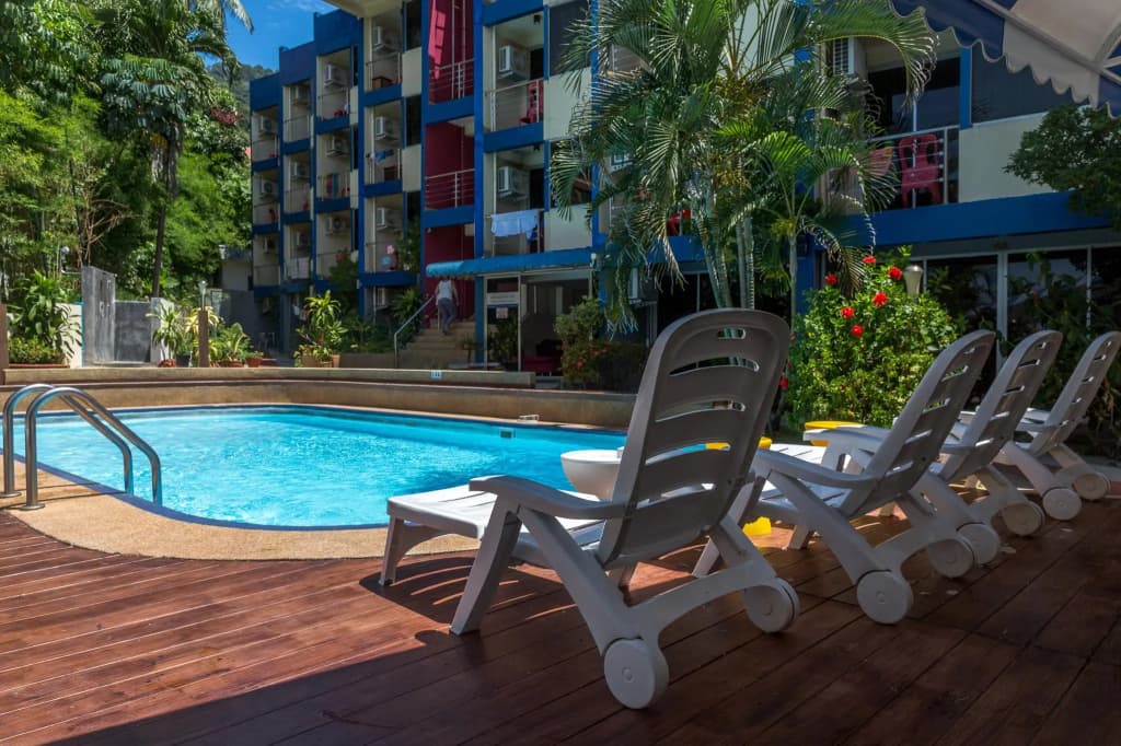 Porterhouse Beach Hotel - photo 9