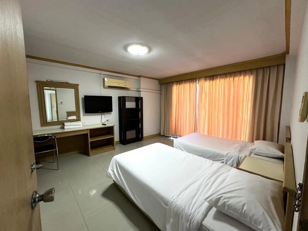 Garden Paradise Hotel & Serviced Apartment - photo 4