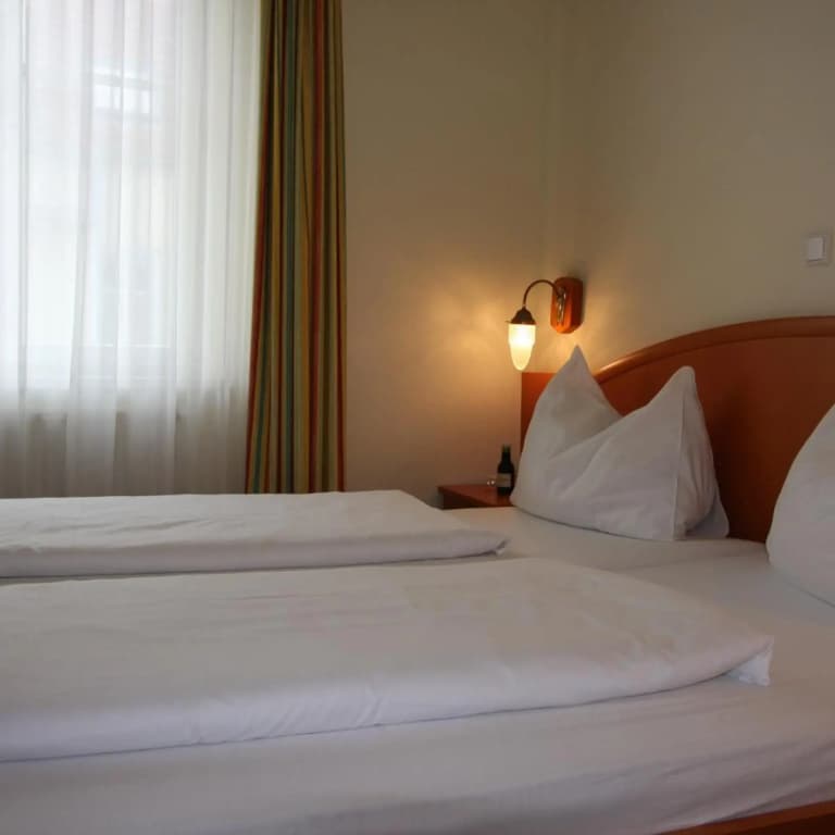 SUITE HOTEL 900m ZUR OPER - photo 37