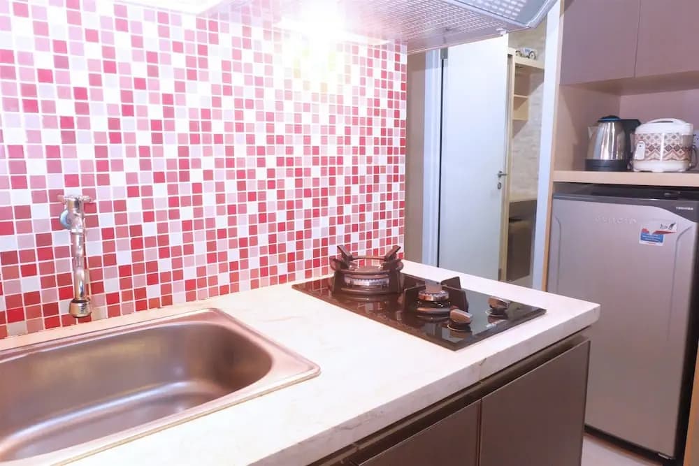 Best Price Green Pramuka Apartment - photo 12