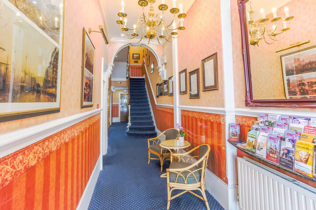 London Town Hotel - photo 14