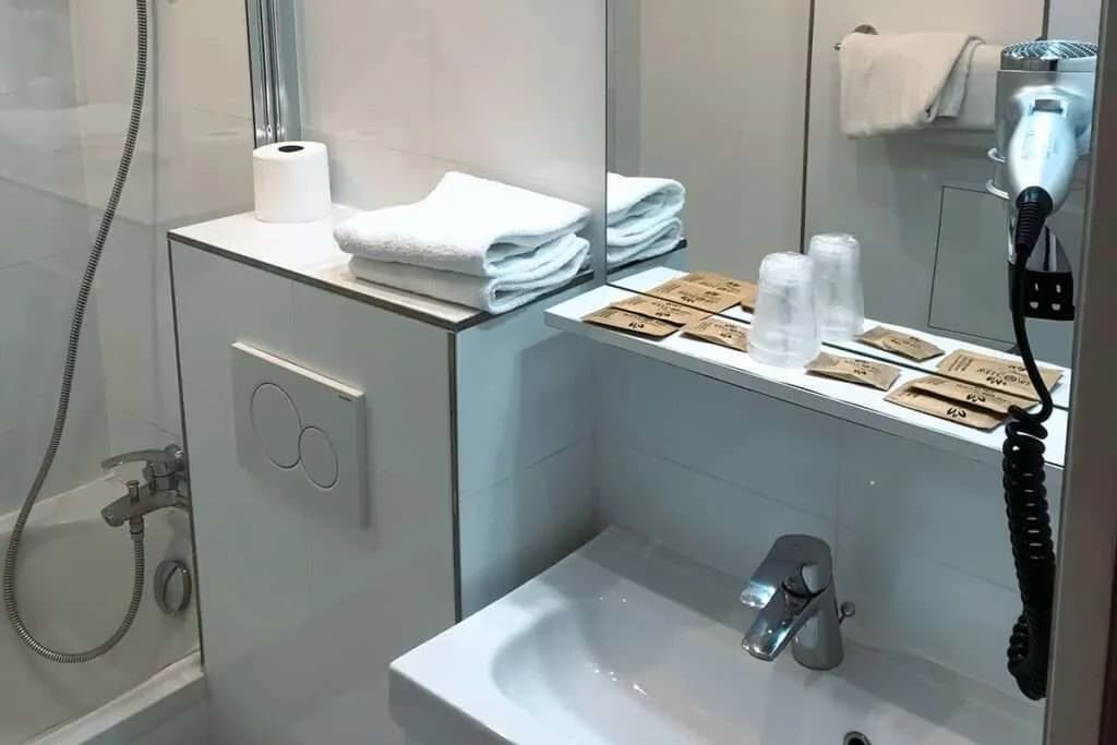 Hotel Flor Rivoli - photo 19