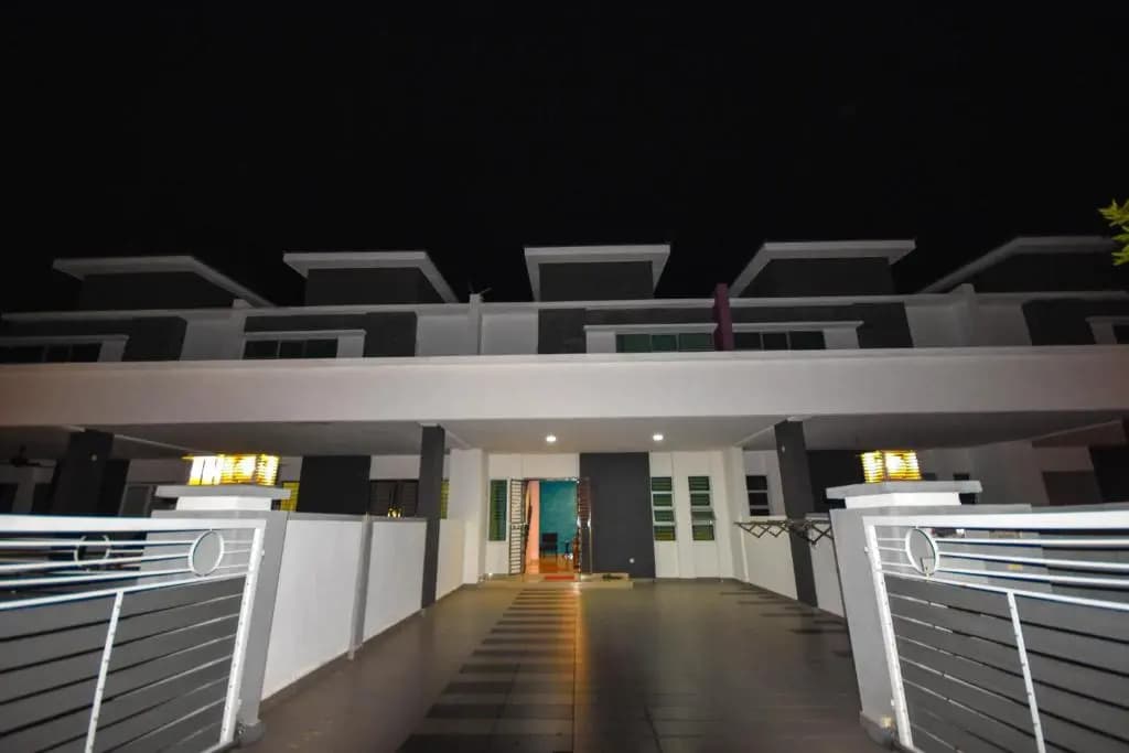 275 Sitiawan Homestay - main photo