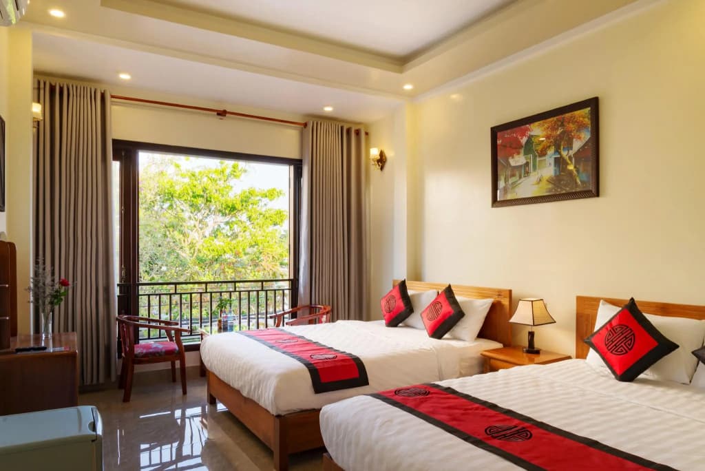 HT Riverside Homestay - photo 3