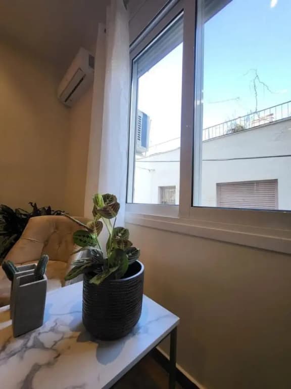2 bd Renovated Flat at Acropolis - photo 11