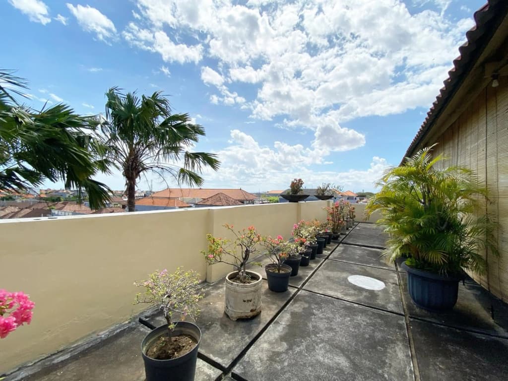 Nirwana Hotel Suites - photo 12
