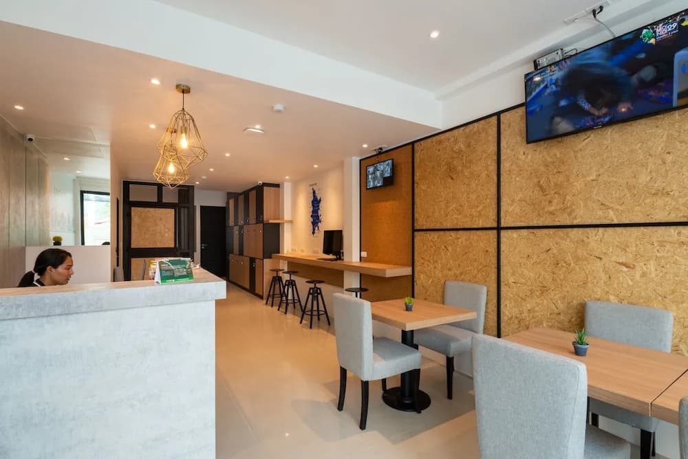 Stay@kata Poshtel - photo 17